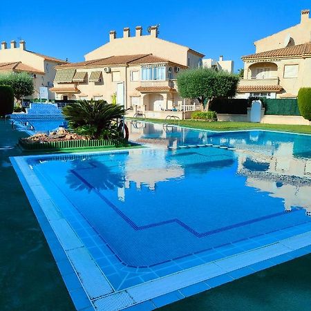 Casa De Buenos Dias Lejlighed Torrevieja Eksteriør billede