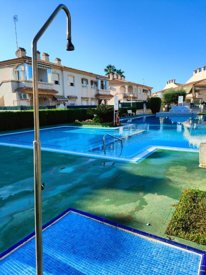 Casa De Buenos Dias Lejlighed Torrevieja Eksteriør billede