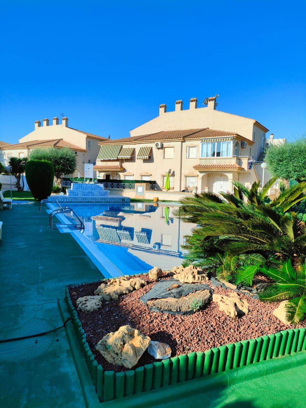 Casa De Buenos Dias Lejlighed Torrevieja Eksteriør billede